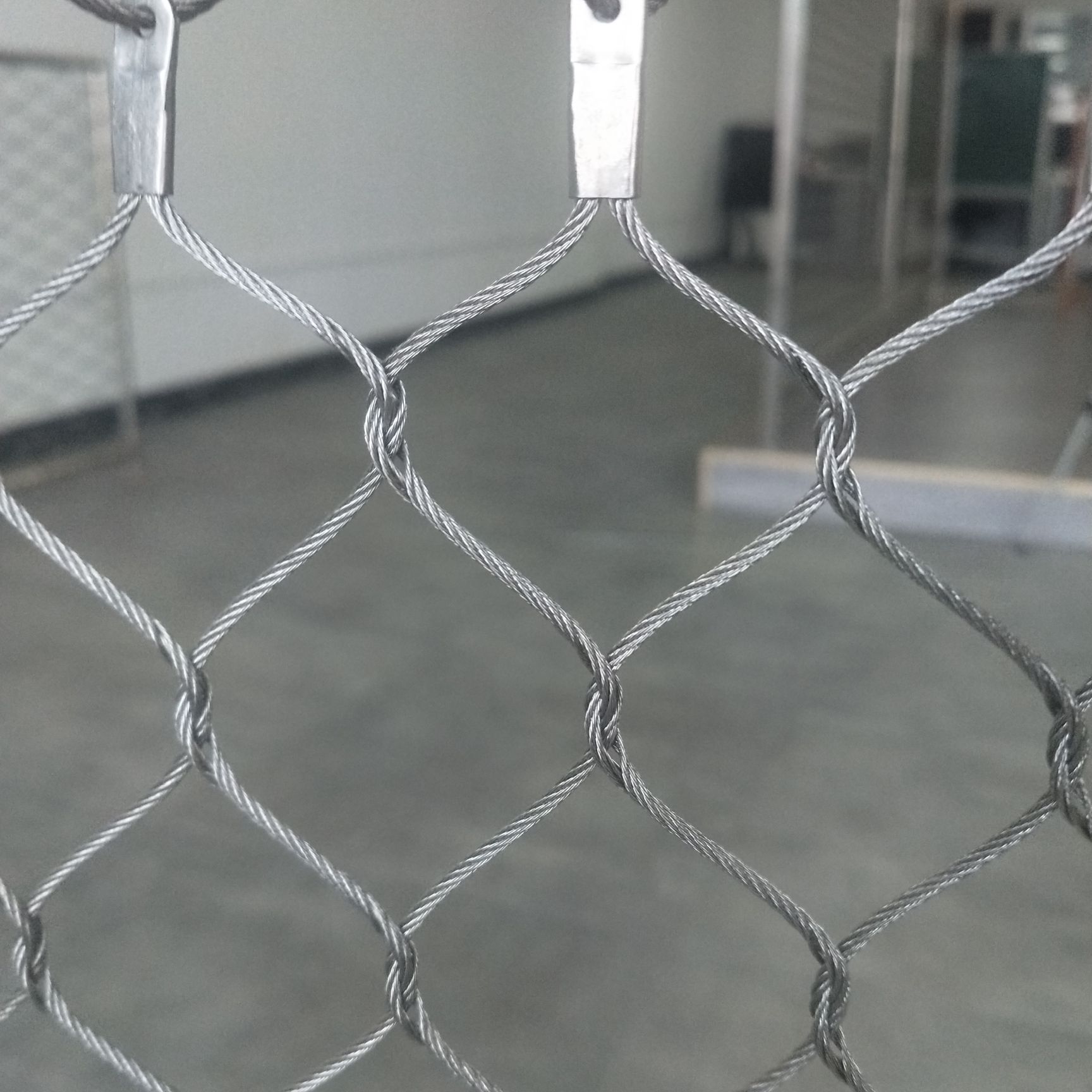 不銹鋼繩網養(yǎng)護注意事項